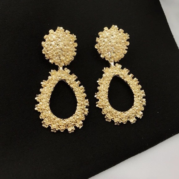 H&M Gold Chunky Statement Stud Drop Earring - Picture 7 of 9